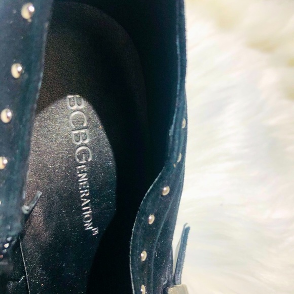 EUC - BCBG platform shoes-used once! It is great for winter! - Picture 2 of 6